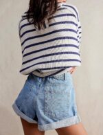 Stretchy Denim Shorts With Elastic Waist And Loose Fit - Image 2